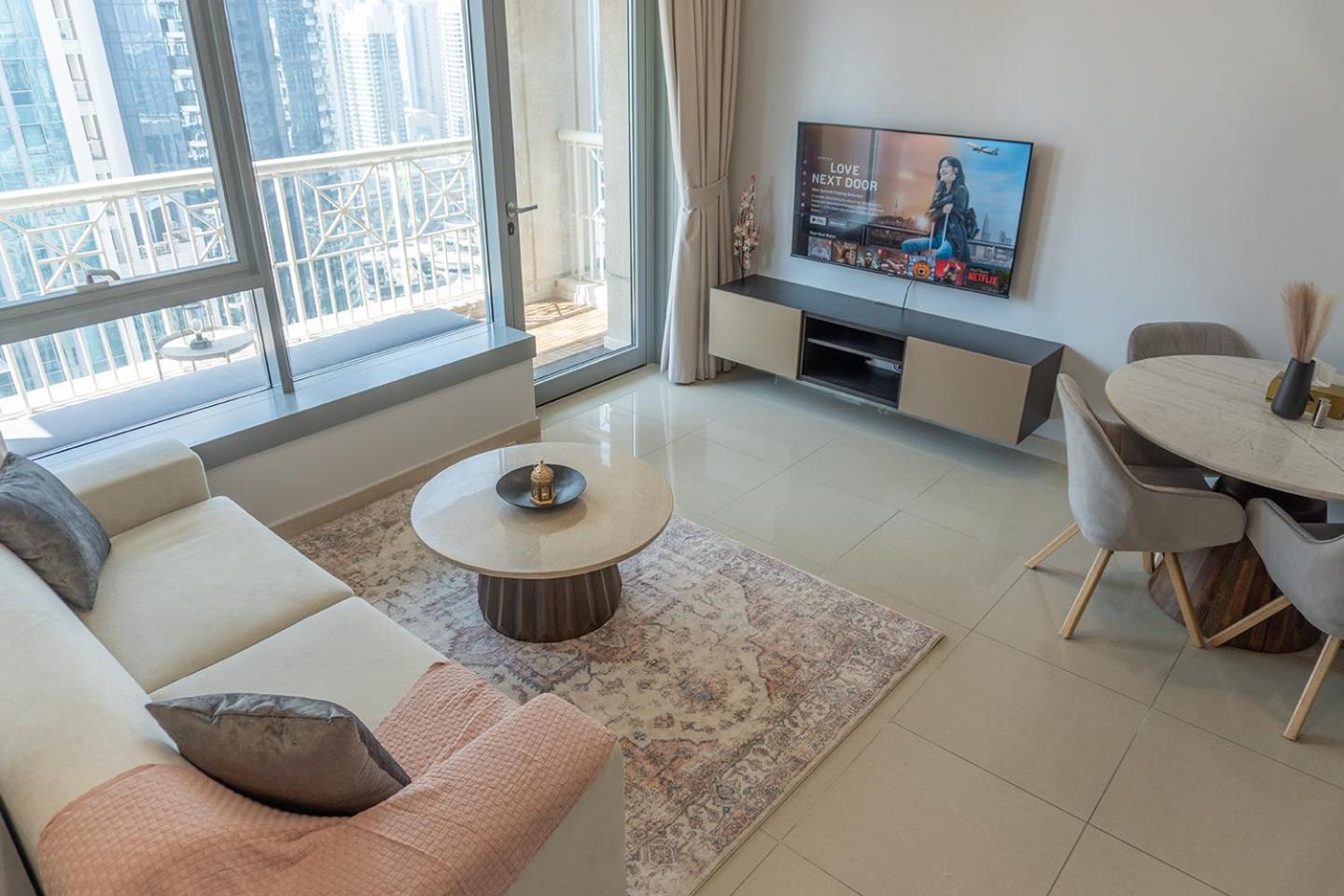 Downtown Oasis, Burj Khalifa Views, Luxury Amenities Appartement Dubai Buitenkant foto